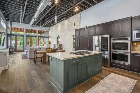 611 Hartman Street Houston TX 77007