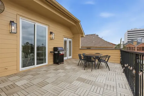 5515 Venice Street Houston TX 77007