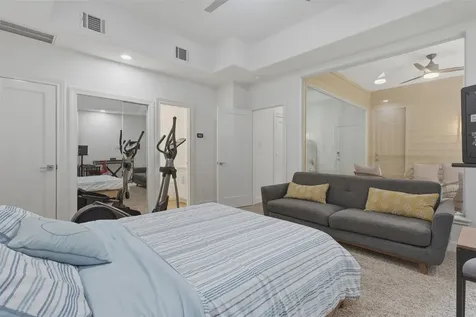 5515 Venice Street Houston TX 77007