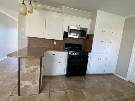 514 Green Avenue Palacios TX 77465