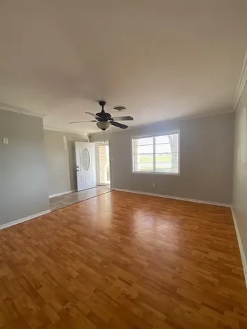 514 Green Avenue Palacios TX 77465