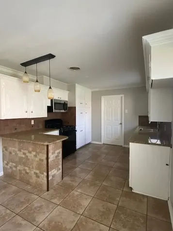 514 Green Avenue Palacios TX 77465