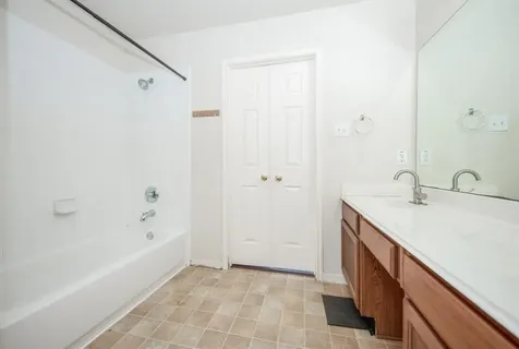 7839 Winding Creek View Houston TX 77072