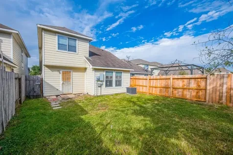 7839 Winding Creek View Houston TX 77072
