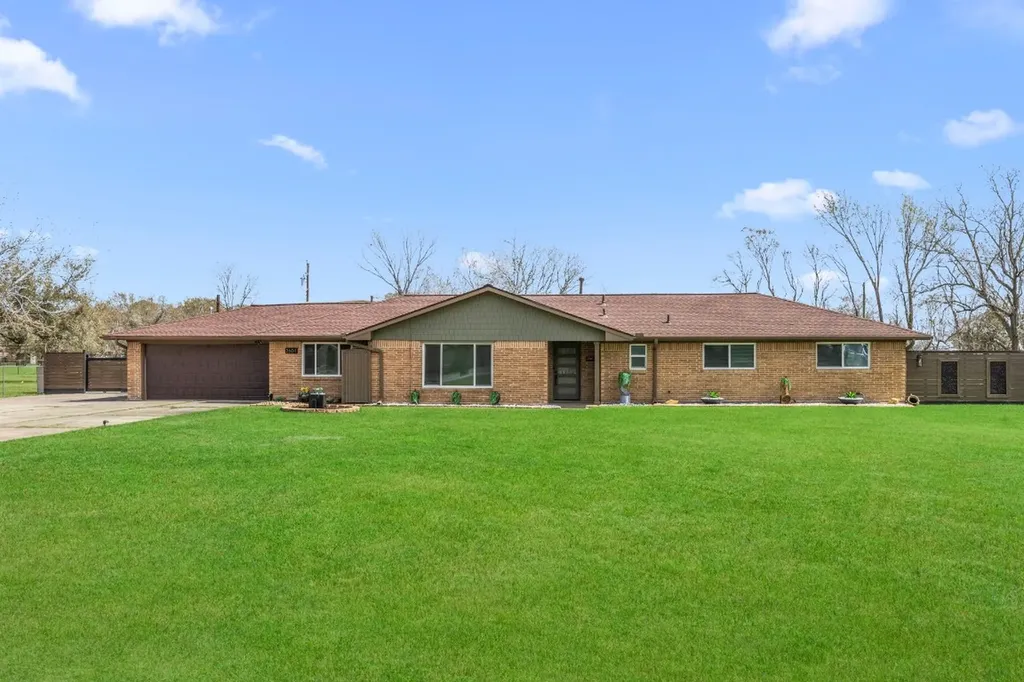 2601 Lazy Bend Street Pearland TX 77581