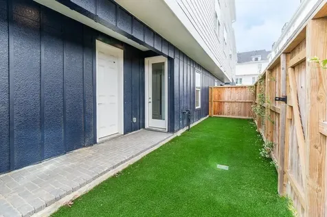 737 Bringhurst Street Houston TX 77020