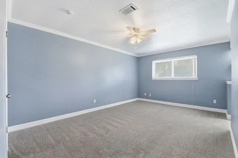 59 S Shamrock Court Lake Jackson TX 77566