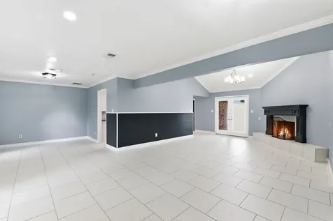 59 S Shamrock Court Lake Jackson TX 77566