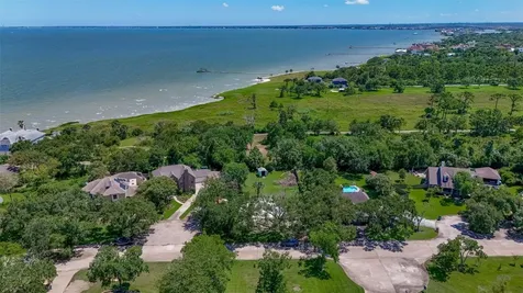 717 Quintana Roo Place Seabrook TX 77586