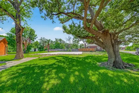717 Quintana Roo Place Seabrook TX 77586
