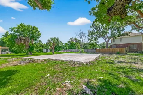 717 Quintana Roo Place Seabrook TX 77586