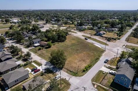 3313 Cavalcade Street Houston TX 77026