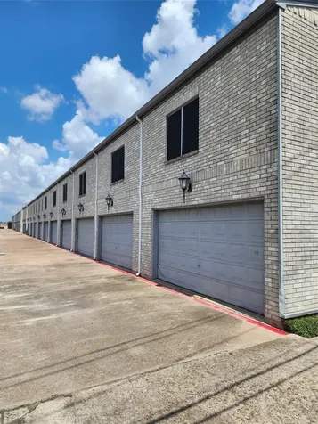 7399 Regency Square Court 7399 Houston TX 77036