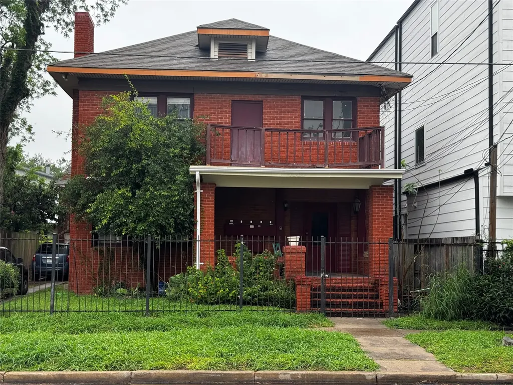 4510 La Branch Street 2 Houston TX 77004