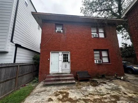 4510 La Branch Street 2 Houston TX 77004