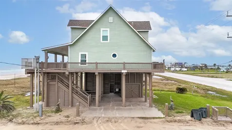 997 Austin Street Gilchrist TX 77617