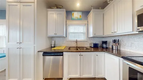 997 Austin Street Gilchrist TX 77617
