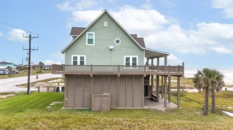 997 Austin Street Gilchrist TX 77617