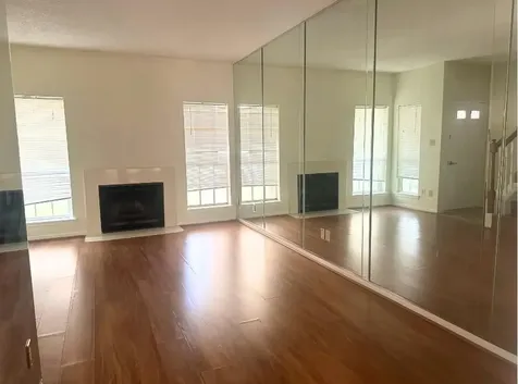 7575 Cambridge Street 1902 Houston TX 77054