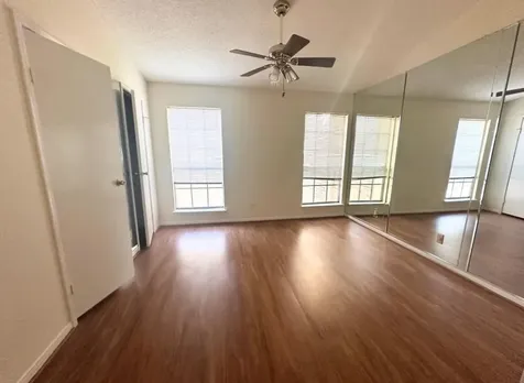 7575 Cambridge Street 1902 Houston TX 77054