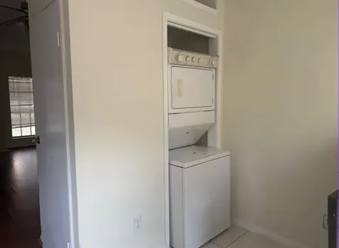 7575 Cambridge Street 1902 Houston TX 77054
