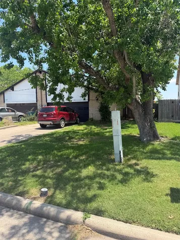 411 S Austin Street Webster TX 77598