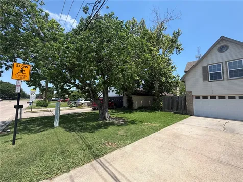 411 S Austin Street Webster TX 77598