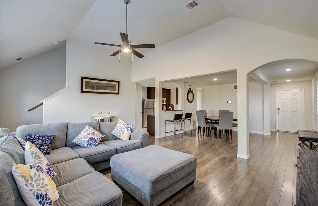 3306 Inverness Path Lane Houston TX 77053