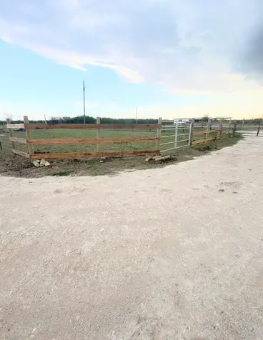 816 Raccoon Bend Road Bellville TX 77418