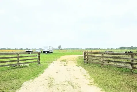 816 Raccoon Bend Road Bellville TX 77418