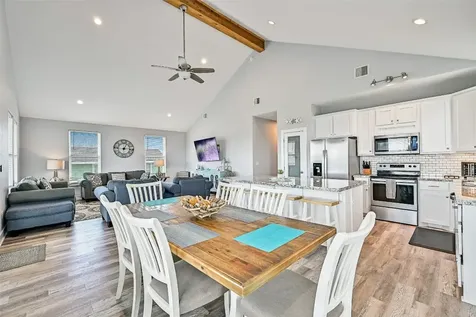 4207 Navarro Drive Galveston TX 77554