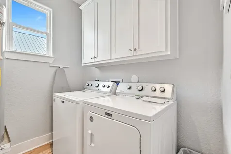 4207 Navarro Drive Galveston TX 77554