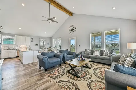 4207 Navarro Drive Galveston TX 77554