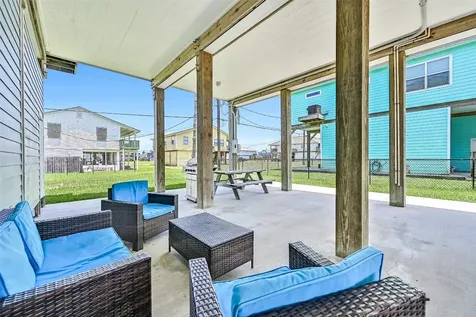4207 Navarro Drive Galveston TX 77554