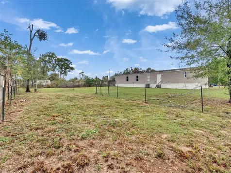 2194 County Road 5017 Cleveland TX 77327