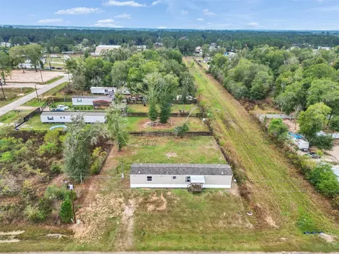 2194 County Road 5017 Cleveland TX 77327