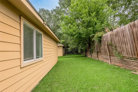 636 Avenue H Huntsville TX 77320
