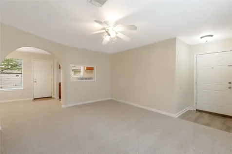 636 Avenue H Huntsville TX 77320
