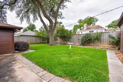 2747 Durban Drive Houston TX 77043