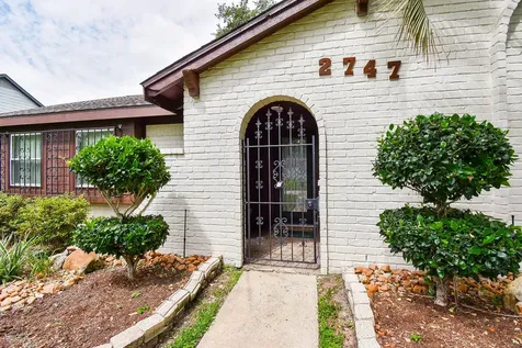 2747 Durban Drive Houston TX 77043