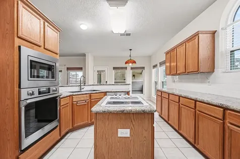 702 Huntercrest Street El Lago TX 77586