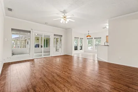 702 Huntercrest Street El Lago TX 77586