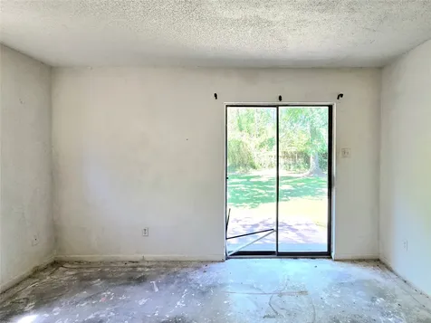 808 Willow Avenue Cleveland TX 77327