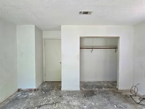 808 Willow Avenue Cleveland TX 77327