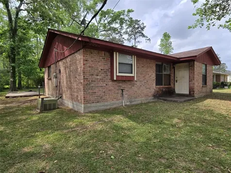 808 Willow Avenue Cleveland TX 77327