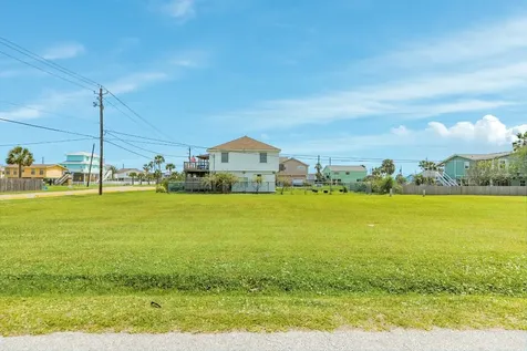 Lot 10 Lewis Scott Jamaica Beach TX 77554