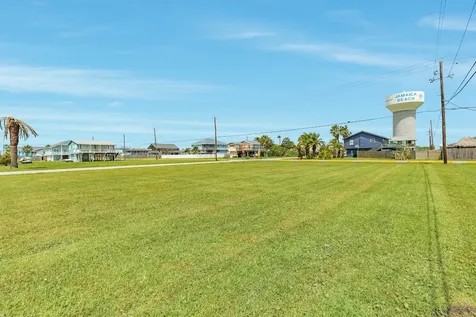 Lot 10 Lewis Scott Jamaica Beach TX 77554