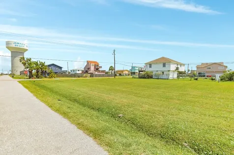 Lot 10 Lewis Scott Jamaica Beach TX 77554