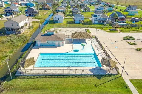 Lot 10 Lewis Scott Jamaica Beach TX 77554