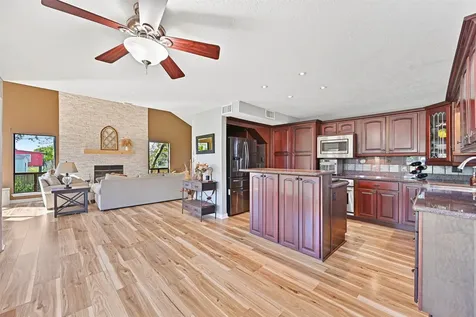 114 24th Street Dickinson TX 77539